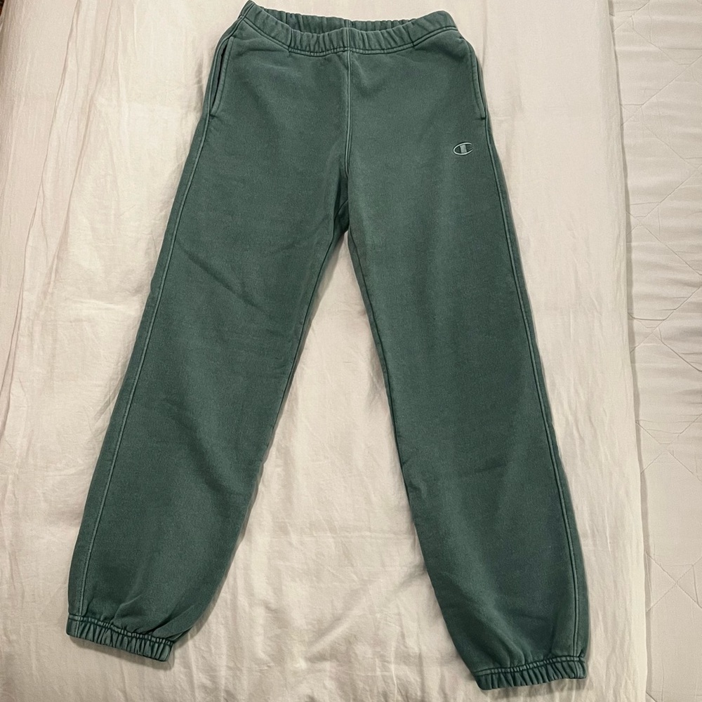 UO Champion Reverse Weave Sweatpants (NWOT)